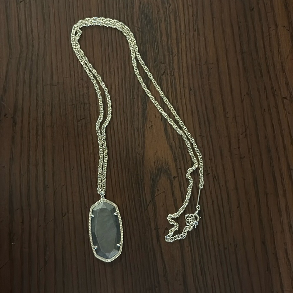 KENDRA SCOTT PYRITE AND GOLD RAE NECKLACE